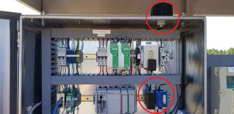 A Stream connection device installed in a System Control Center